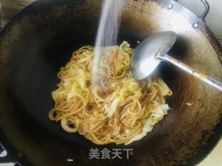 酸菜炒粉条的做法步骤：9