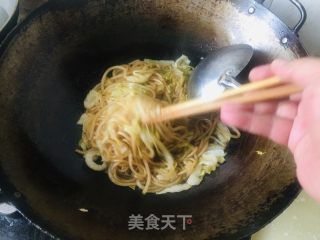 酸菜炒粉条的做法步骤：8