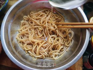 酸菜炒粉条的做法步骤：3