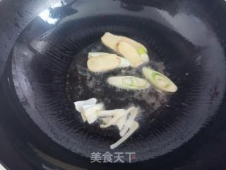 玉米排骨汤的做法步骤：4