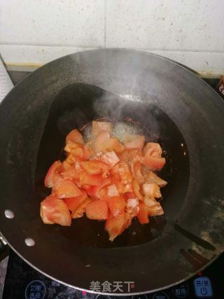 番茄浓汤汆肉片的做法步骤：5