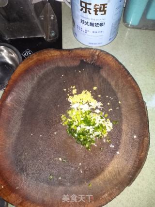 白菜肉卷的做法步骤：5