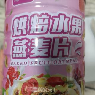 车厘子麦片拌酸奶的做法步骤：1
