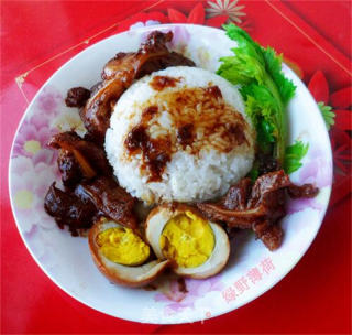 月牙骨卤肉饭的做法步骤：10
