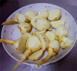 茨菇红烧肉的做法步骤：2