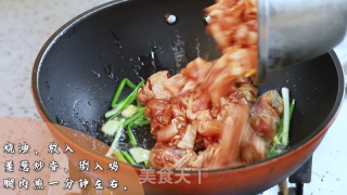 粟子鸡腿肉的做法步骤：3