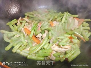 肉丝烧四季豆的做法步骤：3