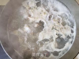 胡萝卜虫草花排骨汤的做法步骤：3