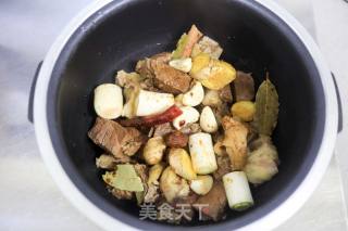 电饭煲炖牛肋条的做法步骤：5