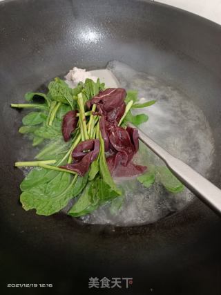 瘦肉猪肝油菜汤的做法步骤：4
