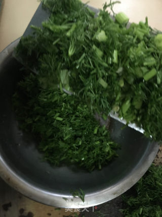 小茴香煎蛋的做法步骤：2