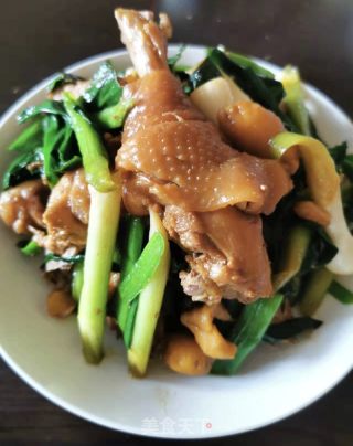 蒜苗炒鸡的做法步骤：9