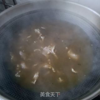 酸菜血肠水煮肉片的做法步骤：18