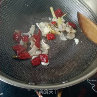 酸菜血肠水煮肉片的做法步骤：10
