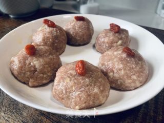 鲜香狮子头的做法步骤：9