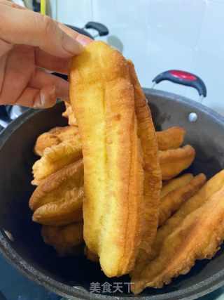 香酥油条的做法步骤：17
