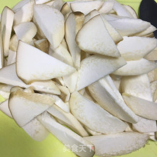 腊肉炒青椒杏鲍菇的做法步骤：2