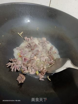 鸭胗炒韭菜的做法步骤：5