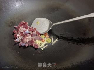 鸭胗炒韭菜的做法步骤：3