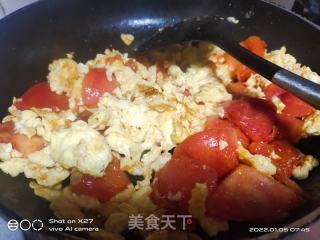 西红柿鸡蛋盖烧饭的做法步骤：7