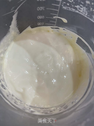 杨枝甘露慕斯蛋糕的做法步骤：7