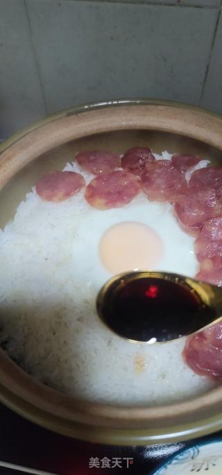 腊肠窝蛋煲仔饭的做法步骤：11