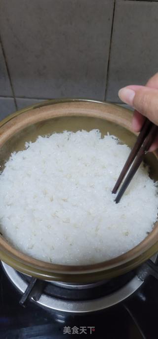 腊肠窝蛋煲仔饭的做法步骤：8