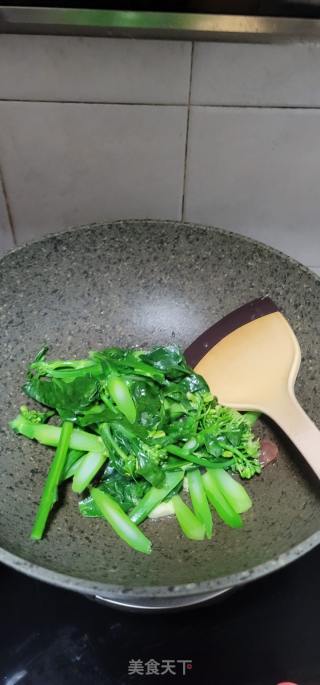 芥兰炒腊肠的做法步骤：6