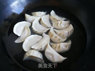 莲藕鲜肉水饺的做法步骤：6