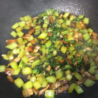 腊肉芥菜炒饭的做法步骤：5