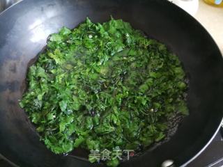 荠菜莲藕鲜肉饺的做法步骤：2