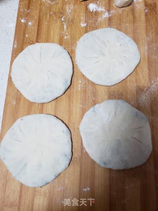 红薯梗馅发面饼的做法步骤：10