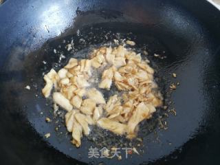 鸡肉香菇炒芥菜的做法步骤：3