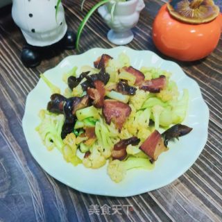 腊肉炒菜花的做法步骤：9