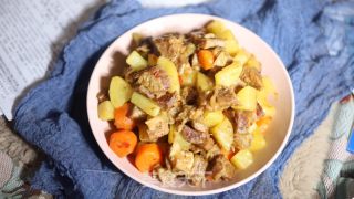 牛腩烧土豆的做法步骤：7
