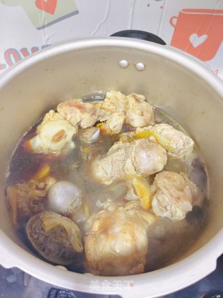 红烧大棒骨的做法步骤：6