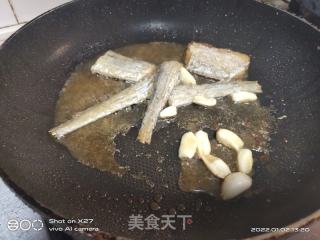 酱香带鱼的做法步骤：2