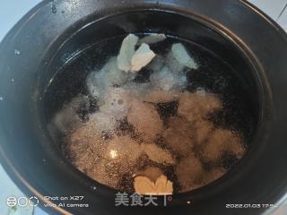 人参炖老鸡的做法步骤：2
