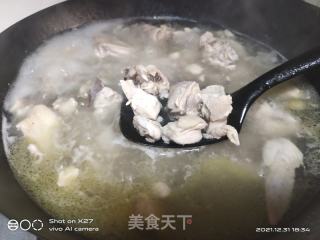 爆炒三黄鸡的做法步骤：1