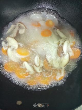 四川滑肉，很适合现在吃喲的做法步骤：4