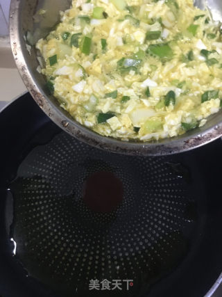 白菜葱花煎蛋的做法步骤：7