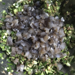 海参韭菜鲜肉水饺的做法步骤：6