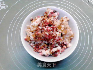 腊肉蘑菇雪花南瓜饼的做法步骤：4