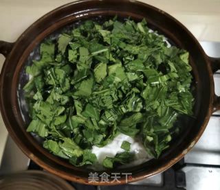 牛肉丸荷包蛋菜碎汤的做法步骤：5