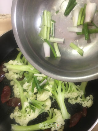 菜花炒腊肠的做法步骤：6