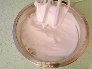 橙汁戚风的做法步骤：8