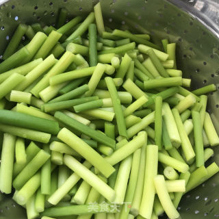 蒜苔炒肉丝的做法步骤：4