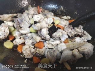胡萝卜烧鸡肉的做法步骤：5