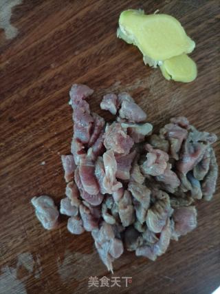 鹅肉粥的做法步骤：1