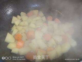 猪脚烧土豆的做法步骤：6